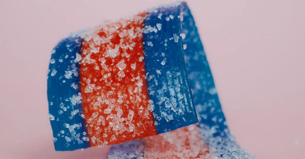 découvrez tout sur le durcissement du bonbon : techniques, astuces et conseils pour réussir la solidification parfaite de vos confiseries.