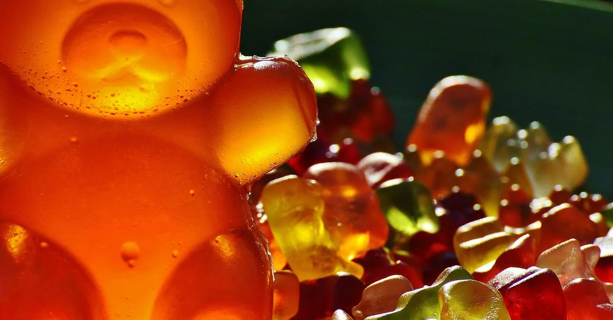 découvrez comment résoudre les problèmes courants de prise de gelée de fruits maison pour obtenir une texture parfaite à chaque fois.