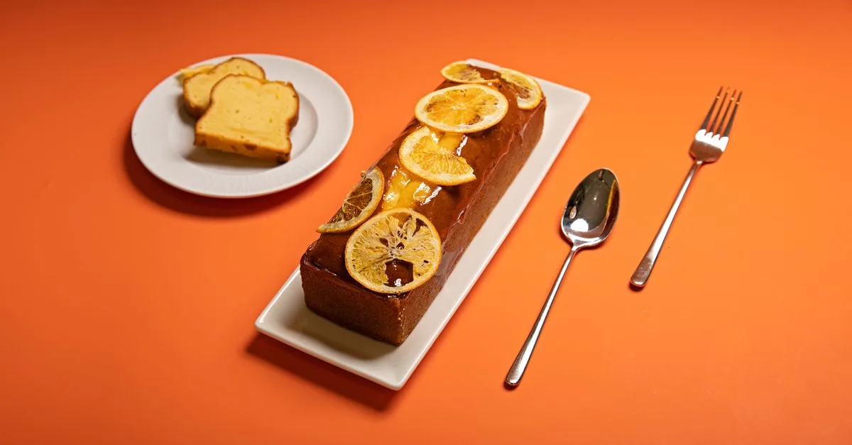 découvrez notre délicieuse recette de gâteau à l'orange, moelleux et parfumé, parfait pour toutes les occasions.