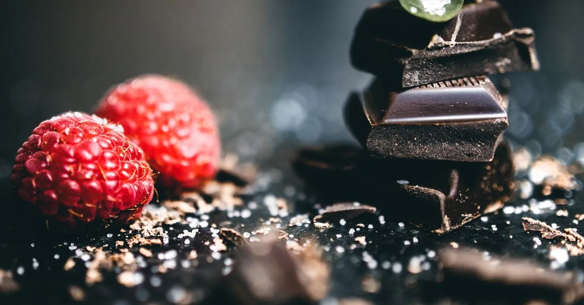 découvrez nos astuces et techniques efficaces pour prévenir le blooming du chocolat et préserver son apparence lisse et brillante.