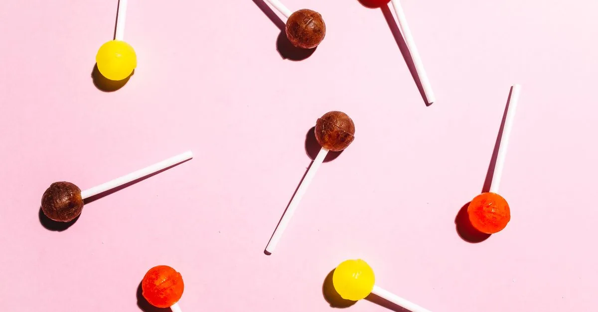 découvrez nos sucettes personnalisées uniques, parfaites pour toutes vos occasions spéciales et événements. faites sensation avec des friandises sur mesure !
