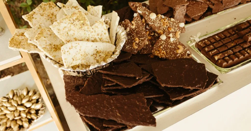 découvrez la durée de conservation du chocolat fait maison et apprenez comment le conserver pour préserver sa fraîcheur et sa saveur plus longtemps.
